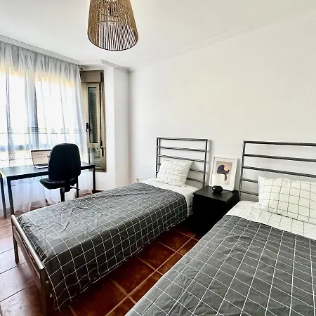 Pambnb - 250m To Beach, Family Pools, Wi-fi & Bbq Holiday home *