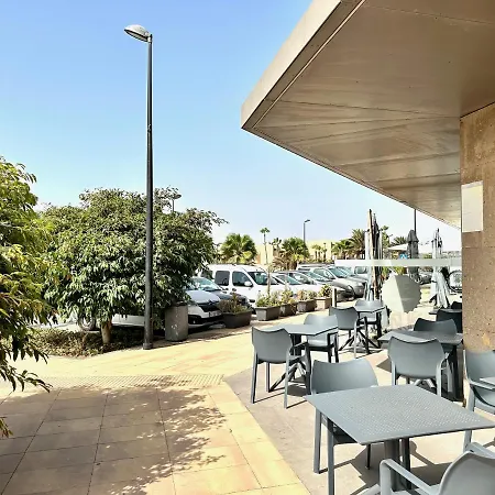 Holiday home Pambnb - 250m To Beach, Family Pools, Wi-fi & Bbq