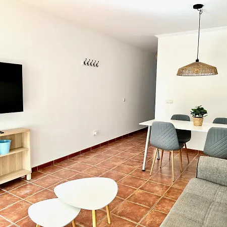 Holiday home Pambnb - 250m To Beach, Family Pools, Wi-fi & Bbq *